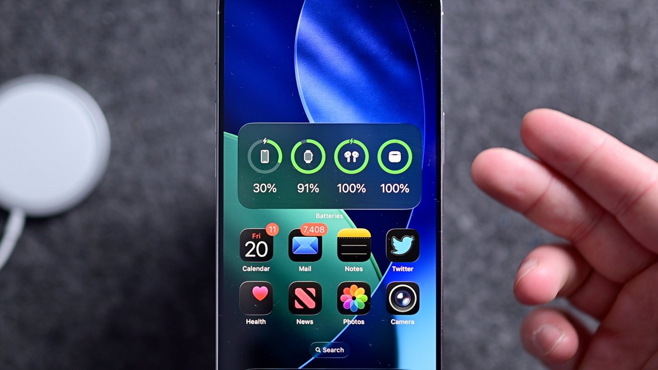 iOS 26 Pil ve Şarj Özellikleri: Uyarlanabilir Güç Modu ile Eller