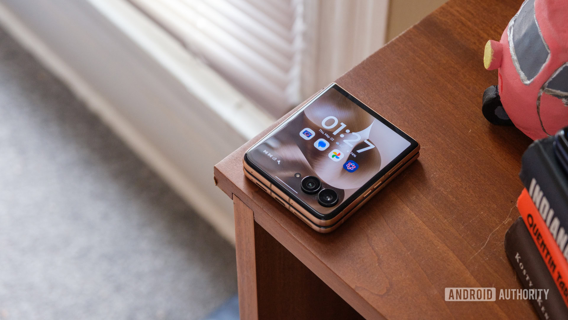 Anlaşma: Motorola Razr Ultra yeni rekor düşük fiyata düşüyor!