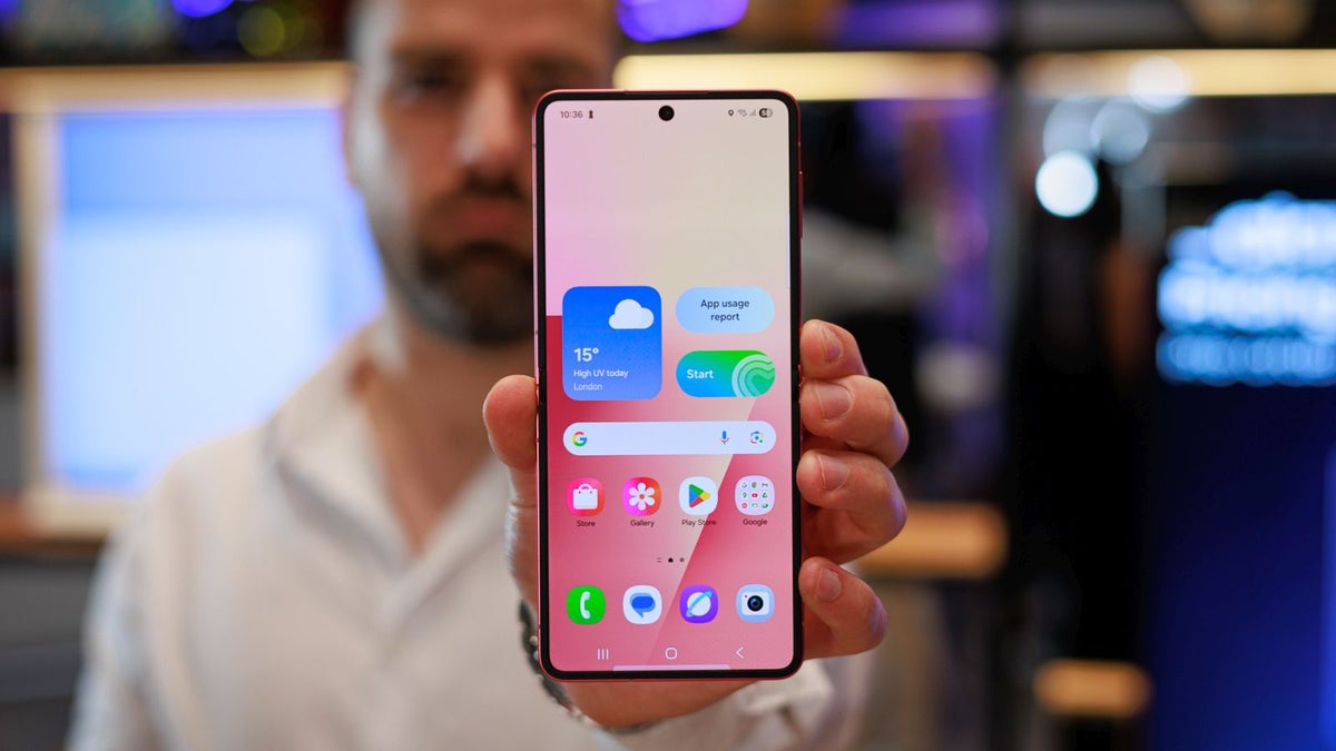 Samsung, 320 dolarlık nadir indirimle 512 GB Galaxy Z Flip 7'nin reddedilmesini daha da zorlaştırıyor